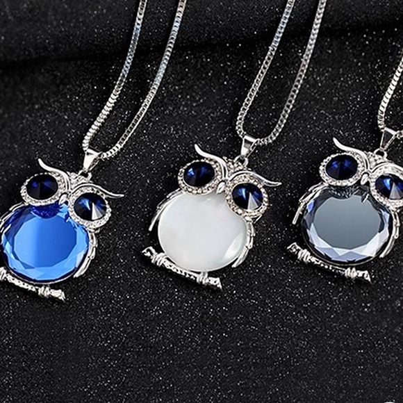 Owl Crystal Rhinestone Necklace Blue Grey - Picture 2 of 5